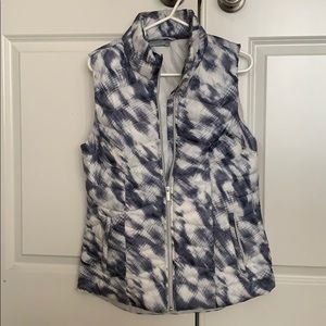 Athleta blue and white patterned puffer vest